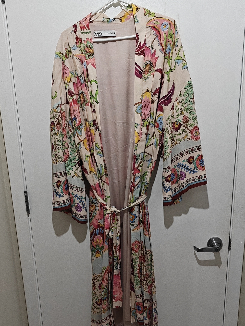 Zara XXL Floral Satin Kimono Robe in Pink and Green Multi